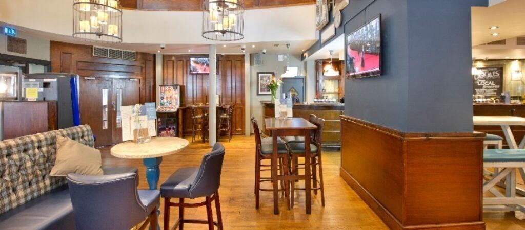 Best Sports Bars in Cardiff - Owain Glyndwr Cardiff