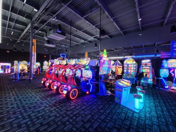 Best Sports Bars in Queen Creek - Dave & Busters @ Queen Creek, Az