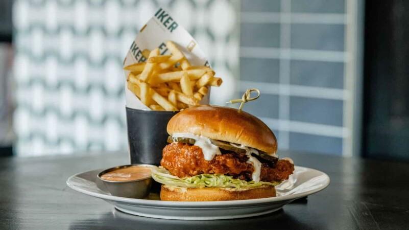 Best Sports Bars in Las Vegas - Flanker Kitchen Sports Bar @ Las Vegas