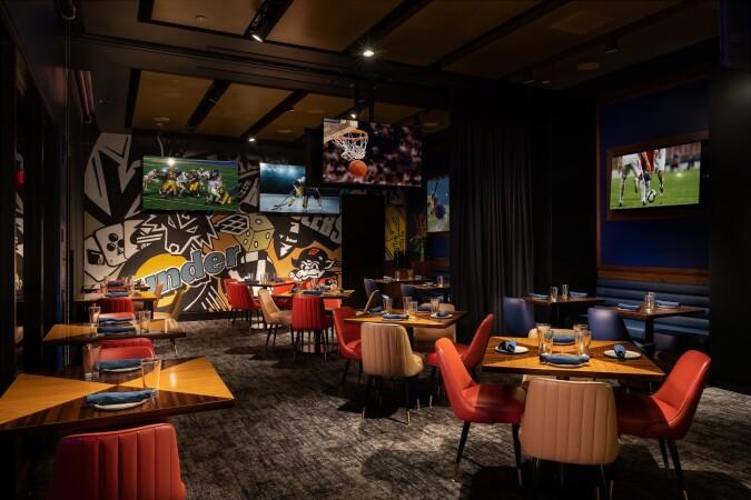 Best Sports Bars in Las Vegas - Flanker Kitchen Sports Bar @ Las Vegas