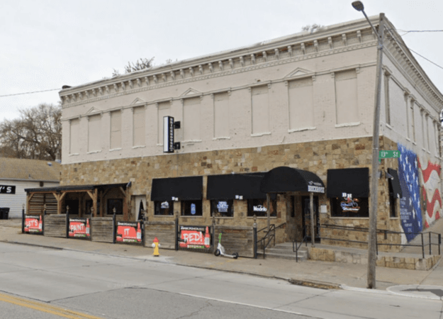 Best Sports Bars in Omaha - Brickhouse Sports Bar