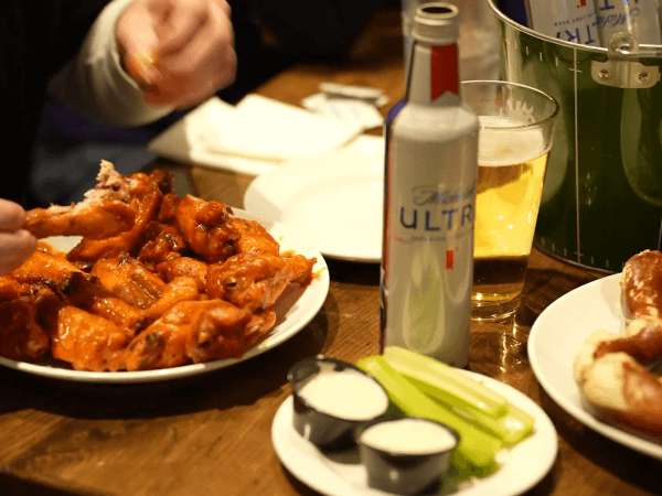 Best Sports Bars in Perryville - ESPN BET @ Hollywood Casino Perryville
