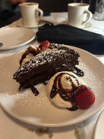 Best Sports Bars in Bayside - Bourbon Street