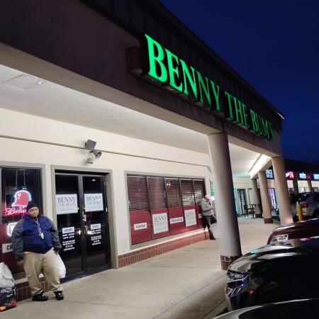 Best Sports Bars in Philadelphia - Benny The Bums