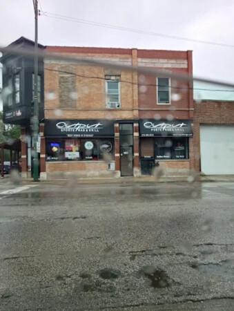 Best Sports Bars in Chicago - Output Sports Lounge
