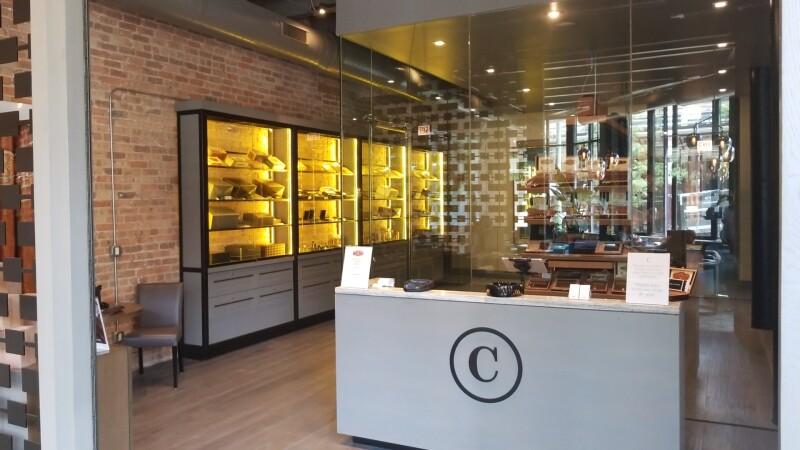 Best Sports Bars in Chicago - Clayton