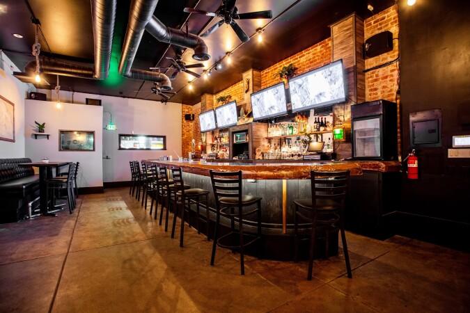 Best Sports Bars in Long Beach - Port City Tavern