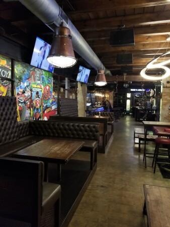 Best Sports Bars in Houston - Savoy Icehouse