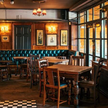 Best Sports Bars in London - The Crooked Billet