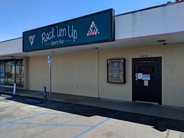 Best Sports Bars in Tustin - Rack Um Up