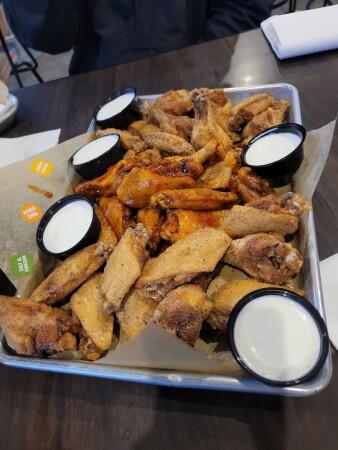 Best Sports Bars in South Portland - Buffalo Wild Wings @ South Portland, Me