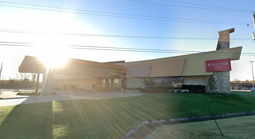 Best Sports Bars in Mcalester - Trophys Bar & Grill @ Choctaw Casino Mcalester