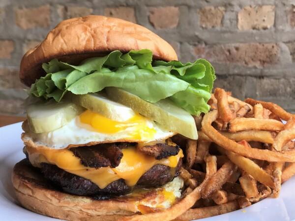 Best Sports Bars in Chicago - Macs Wood Grilled