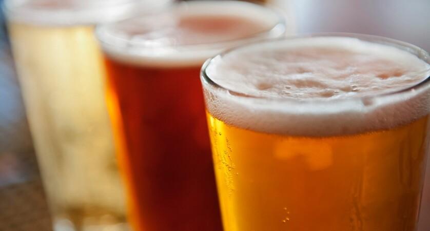 Best Sports Bars in Chicago - Macs Wood Grilled