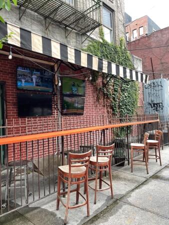 Best Sports Bars in Brooklyn - Roebling Sporting Club