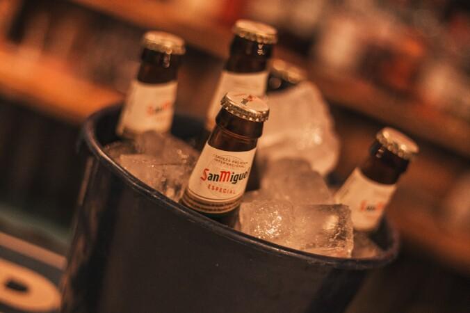 Best Sports Bars in Barcelona - Belushi's Barcelona