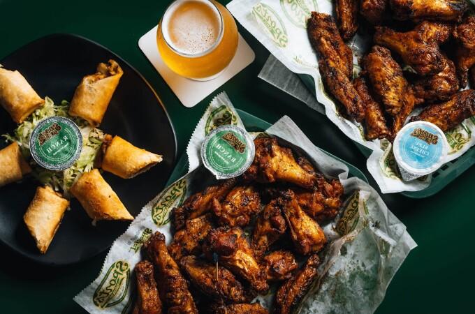 Best Sports Bars in Hialeah - Sports Grill @ Miami Lakes