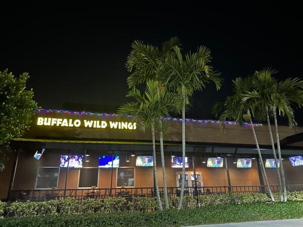 Best Sports Bars in Wellington - Buffalo Wild Wings @ Wellington, Fl