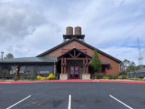 Best Sports Bars in Little Rock - Twin Peaks Restaurant @ West Little Rock