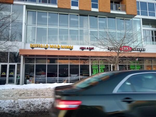 Best Sports Bars in Madison - Buffalo Wild Wings @ Madison, Wi - University Of Wisconsin