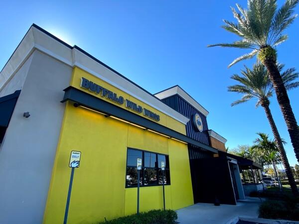 Best Sports Bars in West Palm Beach - Buffalo Wild Wings @ West Palm Beach, Fl