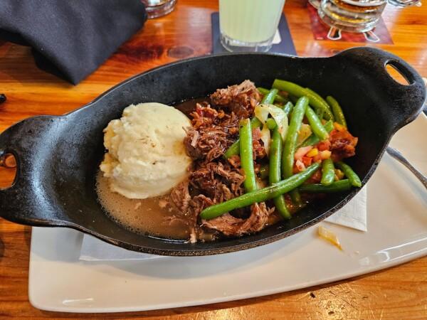 Best Sports Bars in Birmingham - Twin Peaks Restaurant @ Hoover