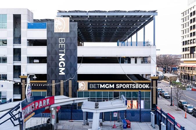 Best Sports Bars in Washington - Betmgm Sportsbook @ Nationals Park