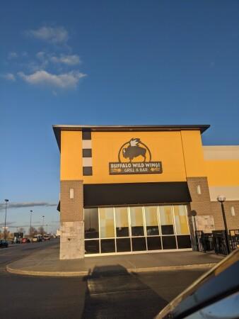 Best Sports Bars in Mattoon - Buffalo Wild Wings @ Mattoon, Il
