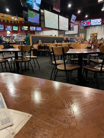 Best Sports Bars in Mattoon - Buffalo Wild Wings @ Mattoon, Il