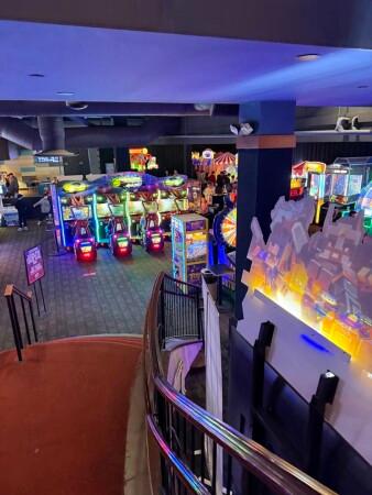 Best Sports Bars in Plymouth Meeting - Dave & Busters @ Plymouth Meeting