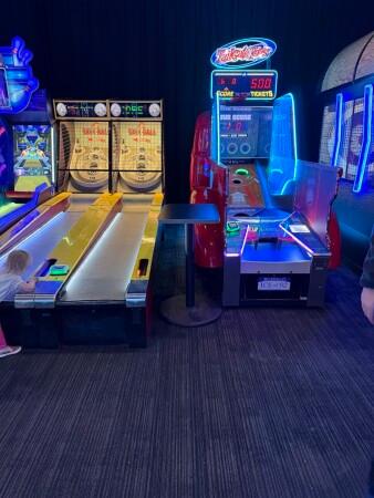 Best Sports Bars in Plymouth Meeting - Dave & Busters @ Plymouth Meeting