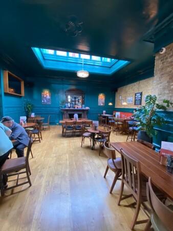 Best Sports Bars in London - North London Tavern