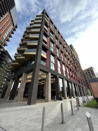 Best Sports Bars in London - Nine Elms Tavern