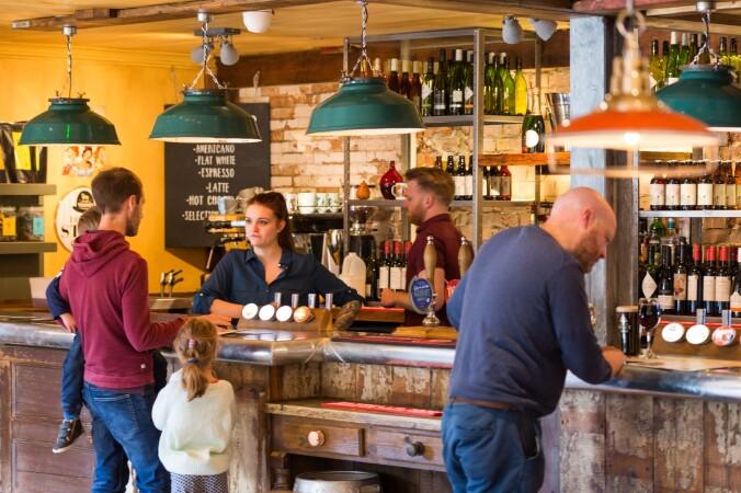 Best Sports Bars in Hitchin - The Radcliffe Arms