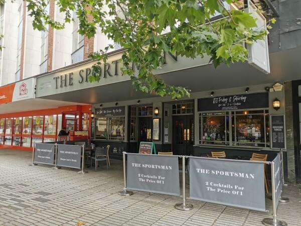 Best Sports Bars in Newham - The Sportsman Stratford