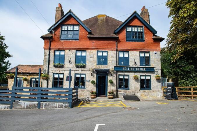 Best Sports Bars in St. Leonards-On-Sea - The Hollington Oak