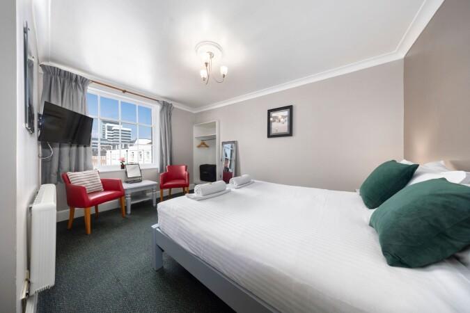 Best Sports Bars in Southampton - The Grapes