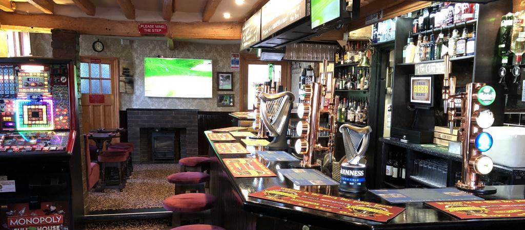 Best Sports Bars in St Albans - The Black Boy