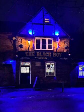 Best Sports Bars in St Albans - The Black Boy