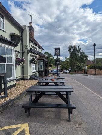 Best Sports Bars in Watford - The Unicorn