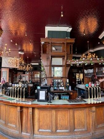 Best Sports Bars in LONDON - Falcon