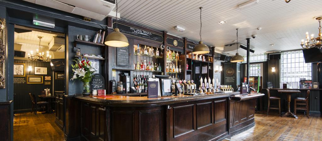 Best Sports Bars in LONDON - Sugarloaf