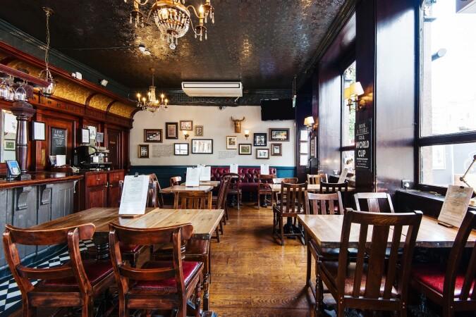 Best Sports Bars in London - The York