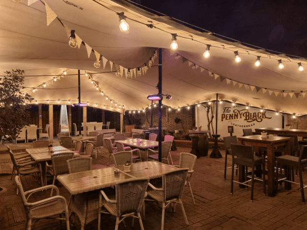 Best Sports Bars in Leatherhead - Penny Black