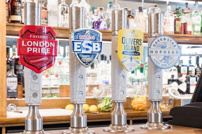 Best Sports Bars in Ealing - Fox and Goose Hotel
