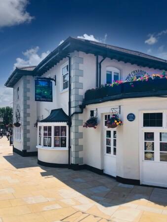 Best Sports Bars in Twickenham - Cabbage Patch