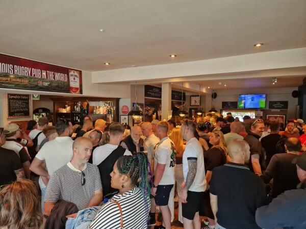 Best Sports Bars in Twickenham - Cabbage Patch