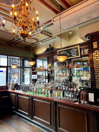 Best Sports Bars in London - Flying Horse