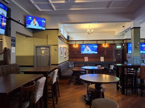 Best Sports Bars in Blackpool - Dog & Partridge (Blackpool)