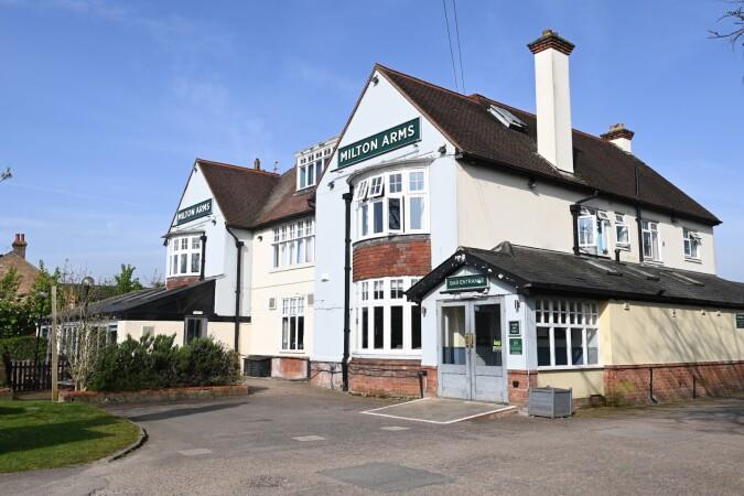 Best Sports Bars in Cambridge - Milton Arms (Cambridge)